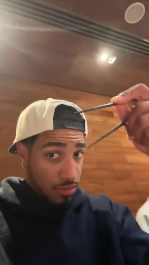 歸化歸化哈利伯頓這筷子拿的還挺標準?。。?>
                                <div   id=