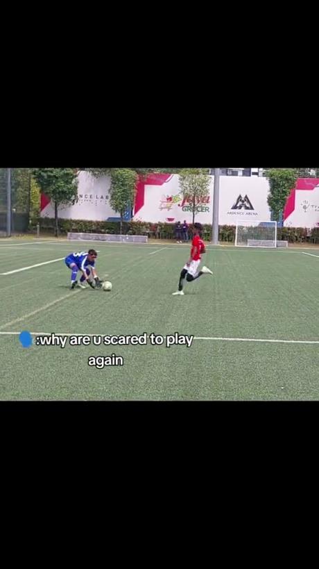 惡劣！這孩子可以終身禁止踢足球了